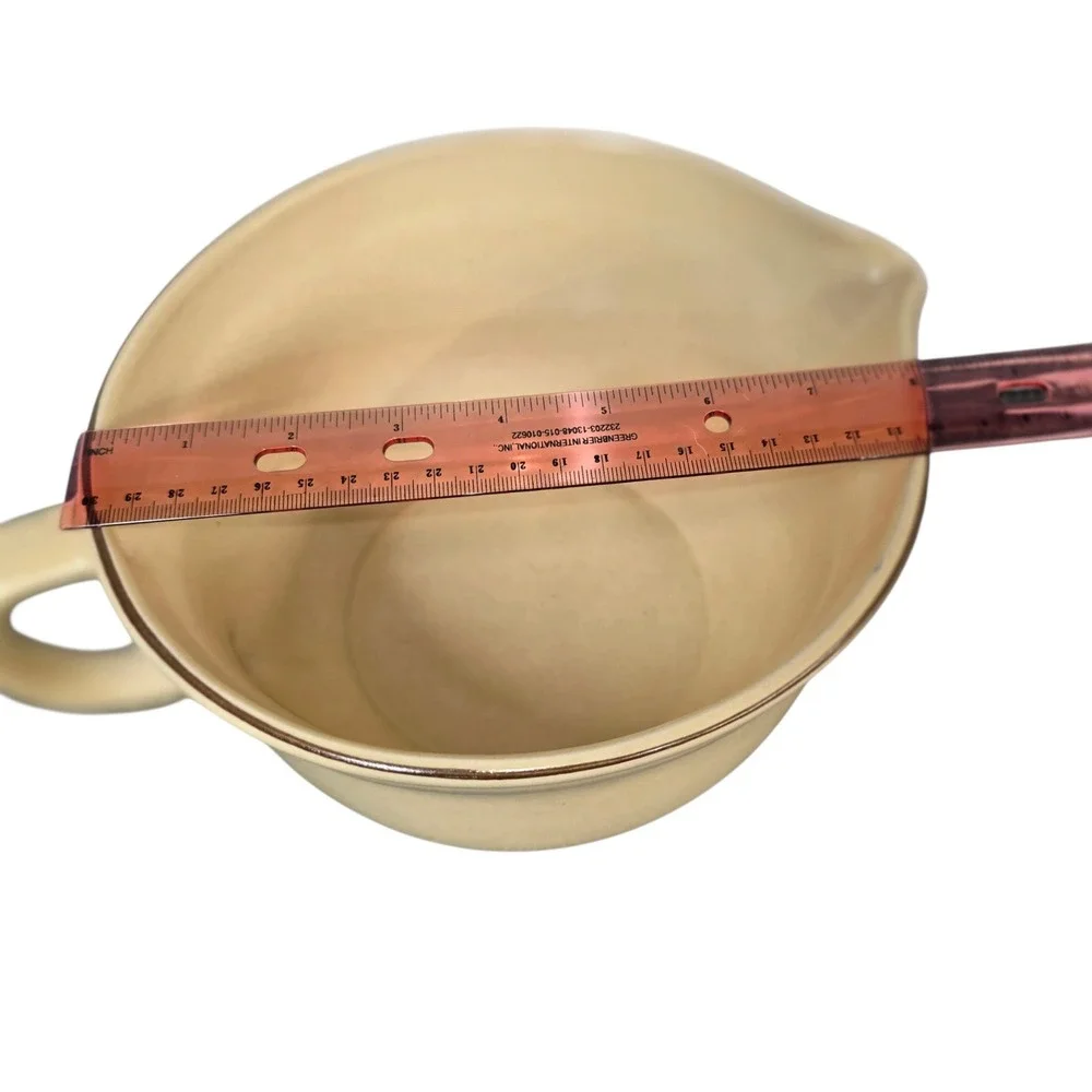 Pfaltzgraff Village Tan Stoneware 2.5 Qt Batter Bowl with Handle 464 USA Made